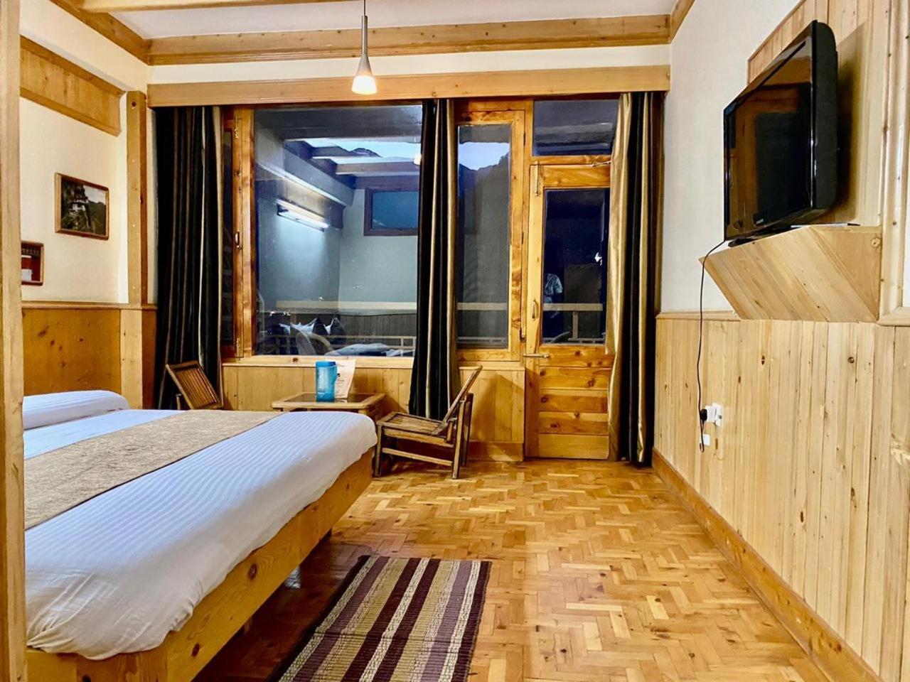 The Vashisht, Manali - A Four Star Luxury Hotel Manāli Exterior foto