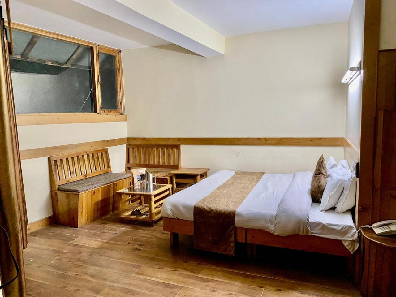The Vashisht, Manali - A Four Star Luxury Hotel Manāli Exterior foto