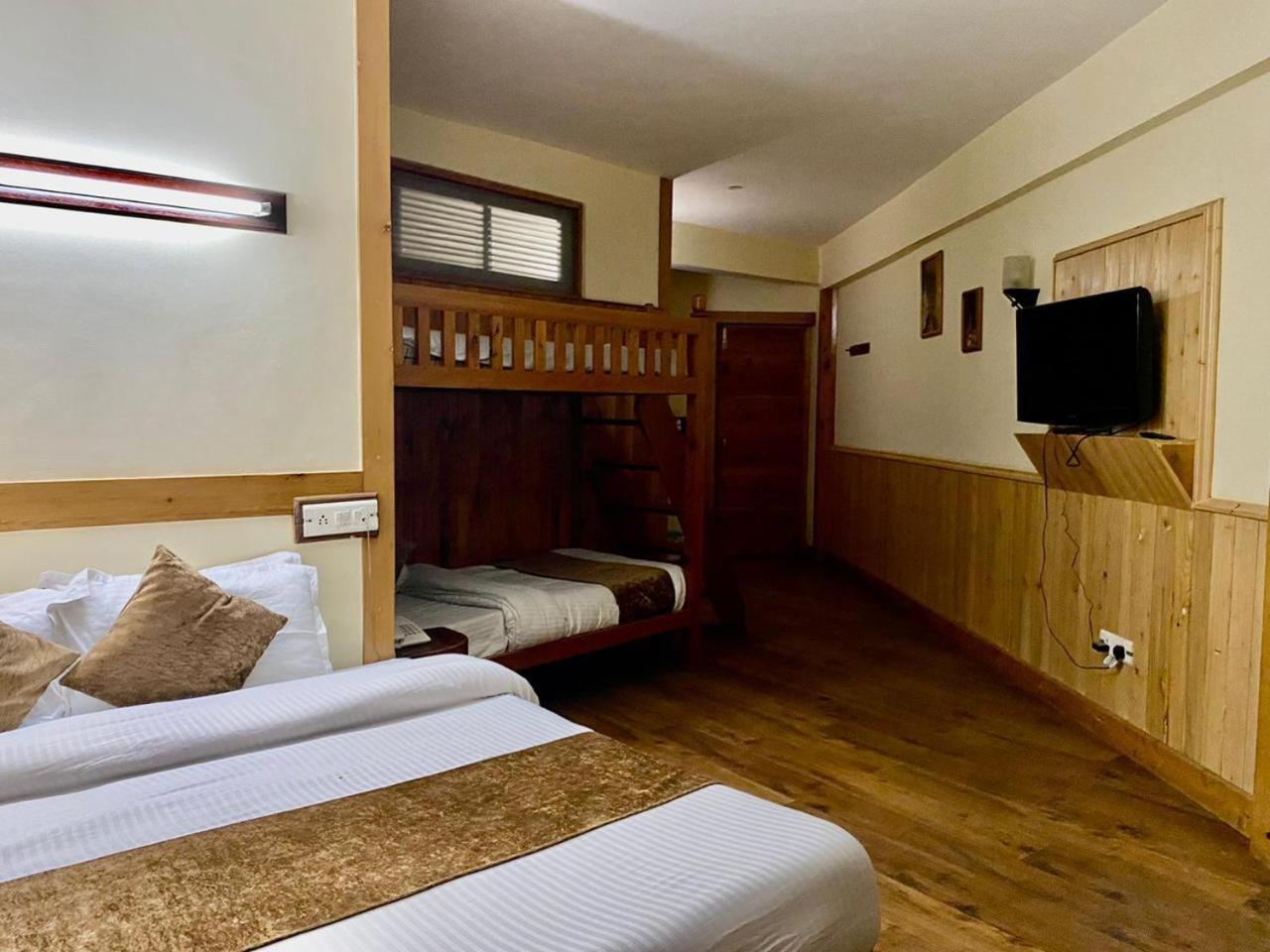 The Vashisht, Manali - A Four Star Luxury Hotel Manāli Exterior foto